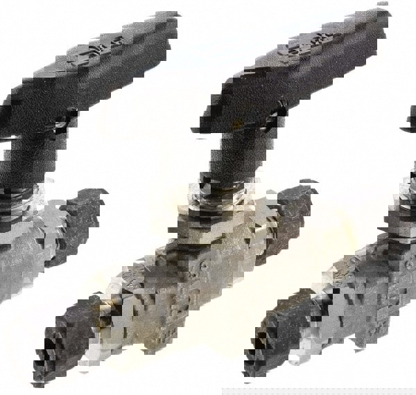 Manual Ball Valve: 1/8